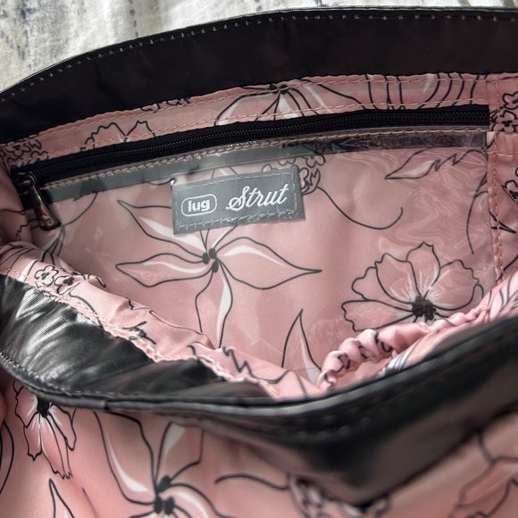 NWT Strut Shoulder Bag - Picture 3 of 4